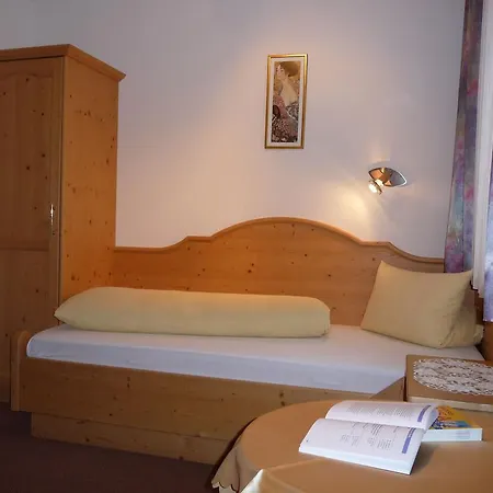 Panzió Apart Garni Nederle Kappl
